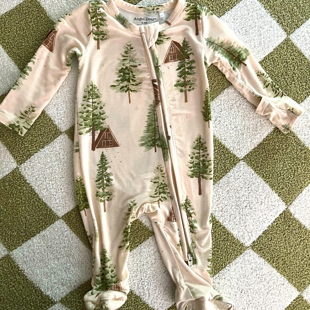 Angel Dear Cabin & Trees 2-way zipper footie